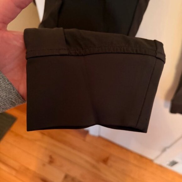 Athleta Olive Green Joggers NWOT Size 14 - Picture 4 of 7